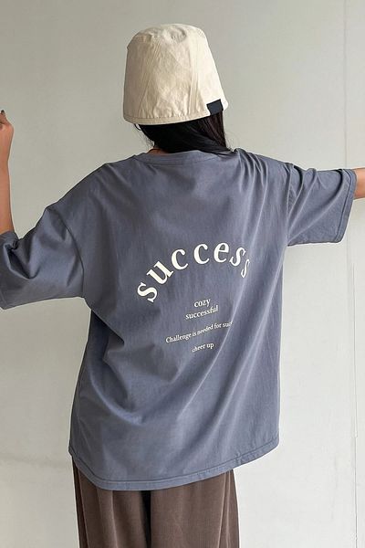 MODAGEN Γυναικείο μπλουζάκι Success με στάμπα Oversize Άνετο κομμένο μπλουζάκι