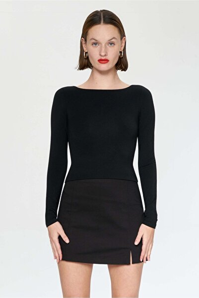 IAMNOTBASIC Блуза Riri - Черна