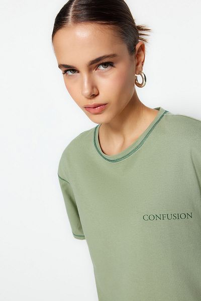Trendyol Collection Πράσινο 100% βαμβάκι Karyoka ραμμένο και εμπριμέ Πλεκτό T-Shirt Relaxed/Wide Relaxed Cut TWOSS21TS0656