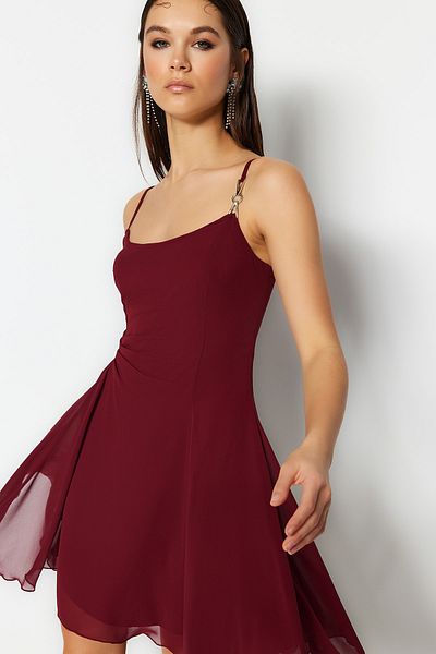 Trendyol Collection Kleid - Bordeaux - Skater