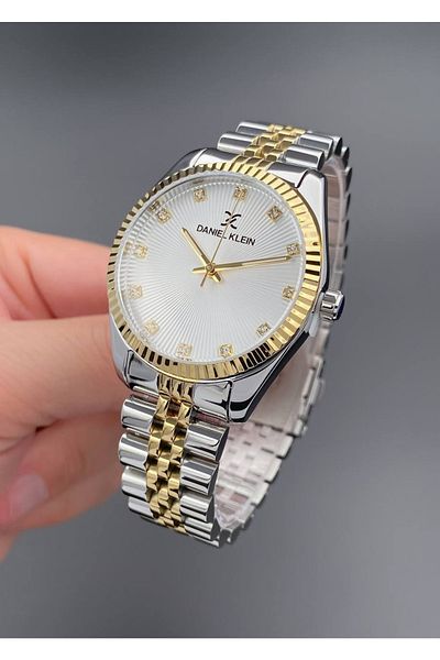Daniel Klein Women's Wristwatch Gold Silver Color 3 Atm Water Resistance