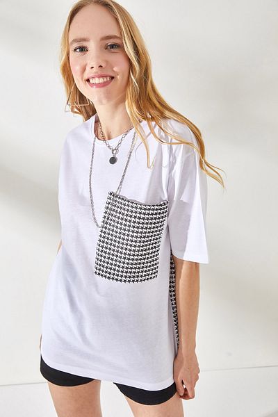 Olalook Women's White Pocket Detailed Back Printed Oversize T-Shirt TSH-19000702