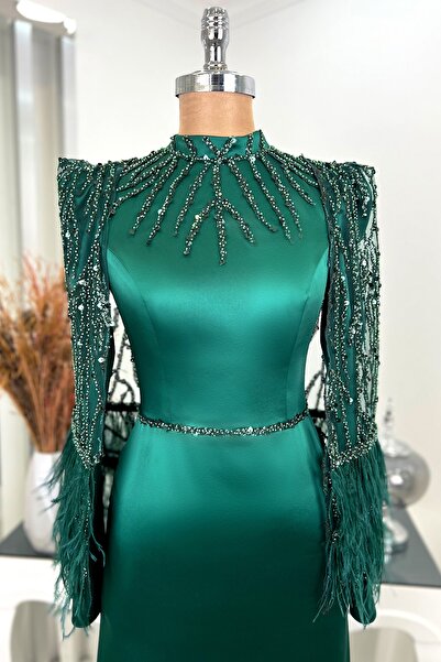 Mihrunisa Satin Sea Evening Dress with Beaded Sleeves and Tulle Cape Detail - Emerald
