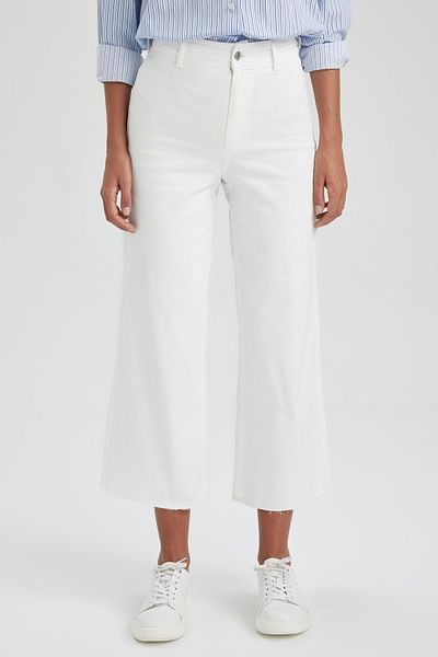 DeFacto Culotte High Waist Cut-Out Kurze Zehenpartie Weiße Jeanshose A3483ax23sm