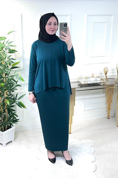 Aşkı Endam بدلة تنورة مطوية مقاس كبير من أكاسيا مقطوعة بالليزر - زمردي