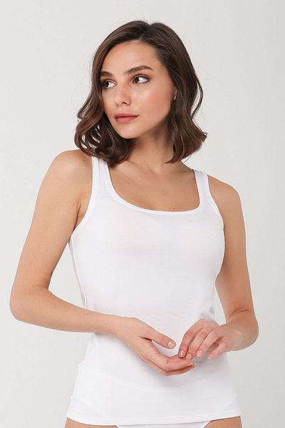 LILIAN قميص داخلي بأشرطة سميكة - قصة مريحة