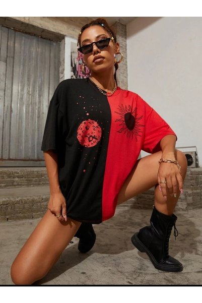 LOUİSA Unisex Oversized Red and Black Sun Moon Printed Two-Color T-shirt