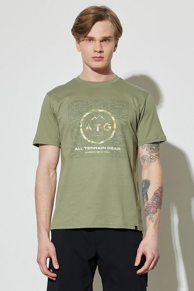 ALL TERRAIN GEAR -x- Wrangler All Terrain Gear Regular Fit Regular Cut 100% bavlna Crew Neck khaki triko