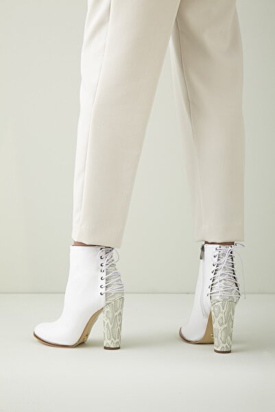 AYAKKABI PRENSİ Mimi Ghete și cizme de damă cu detaliu cu șireturi, alb mat, 10 cm, pantofi cu toc