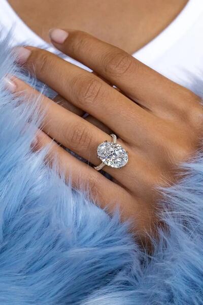 Crystal Diamond Zirconia Garantili,ışıklı Kutuda 8 Karat Oval Yüzük