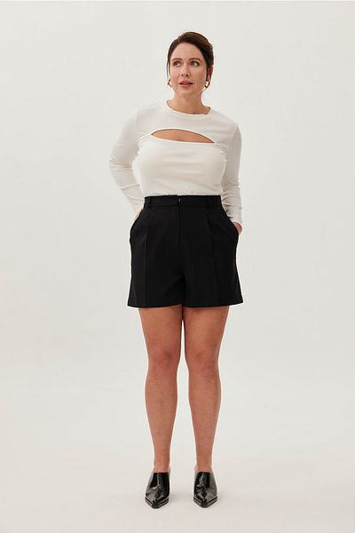 LUOKK Nisha Window Collar Detail Sitting Camisole Casual Plus Size Blouse Black