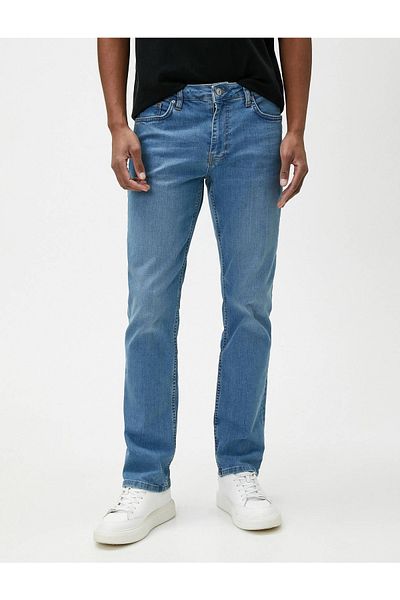 Koton 3sam40236nd Gerade Herren-Jeanshose, dunkles Indigo