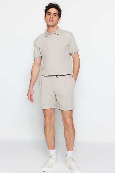 Trendyol Collection Mittellange Piqué-Shorts mit strukturiertem Gummibund - Stein, TMNSS23SR00042