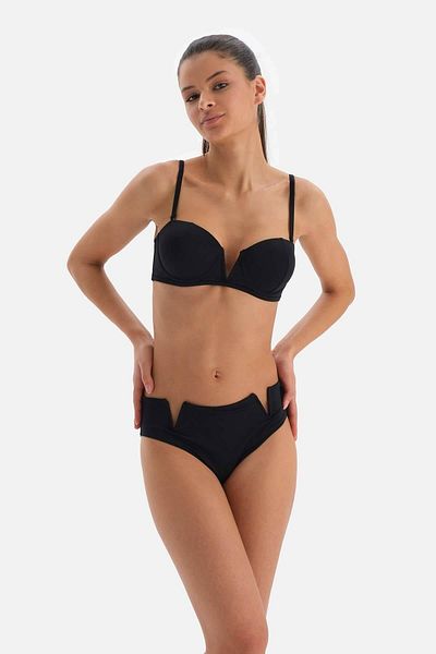 Dagi Schwarzes, trägerloses Bikinioberteil mit V-Bügeln