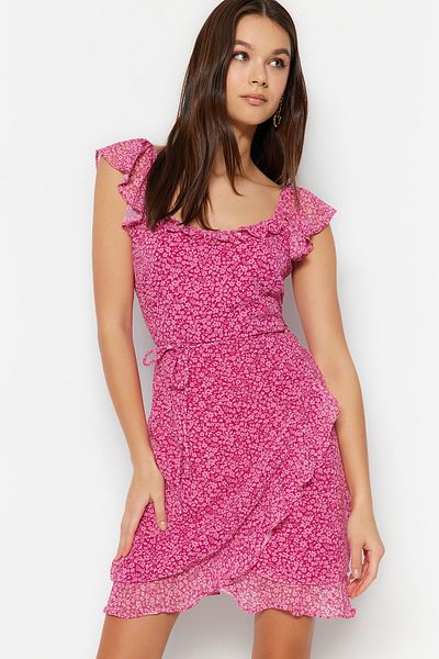 Trendyol Collection Φούξια φλοράλ στάμπα με διπλό στήθος Φόρεμα με βολάν με επένδυση από σιφόν TWOSS23EL01781