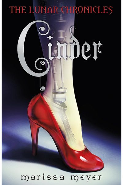 Kolektif Kitap Cinder (the Lunar Chronicles Book 1)