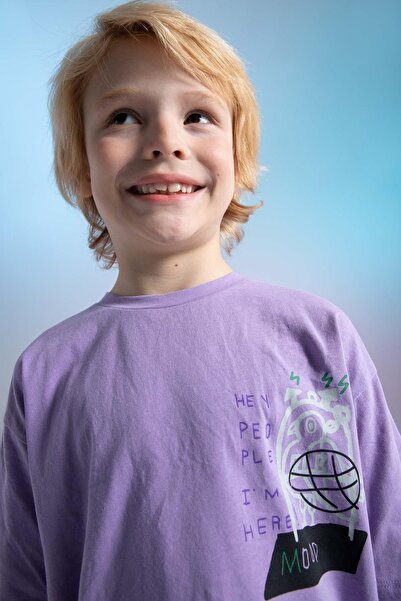 DeFacto Erkek Çocuk Oversize Fit Sırt Baskılı Kısa Kollu Pamuklu Penye Tişört