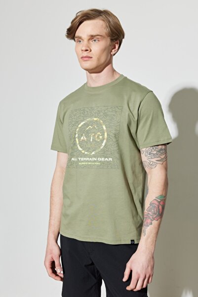 ALL TERRAIN GEAR -x- Wrangler All Terrain Gear Regular Fit Regular Cut 100% bavlna Crew Neck khaki triko