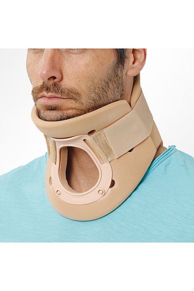 Aurafix Tracheostomy Philadelphia Neck Collar 945