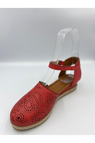 Zeyn 316 Kadın Nar Çiçeği Deri Kapalı Burun Sandalet
