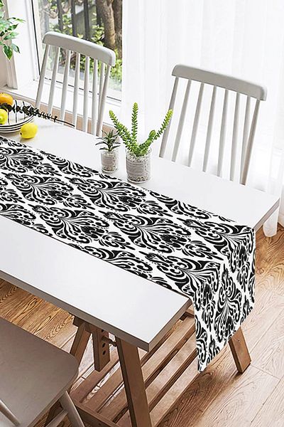 Realhomes Μοντέρνο Suede Runner με μοτίβο Damask
