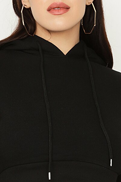 Select Moda Women's Black Hooded Crop Sweatshirt