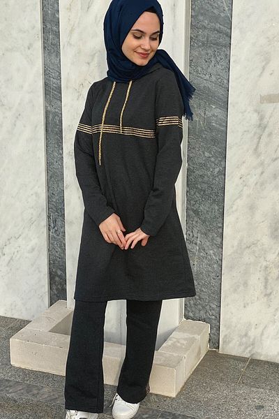 CNG MODA طقم بدلة رياضية حجاب أنثراسايت مخططة لامعة للسيدات