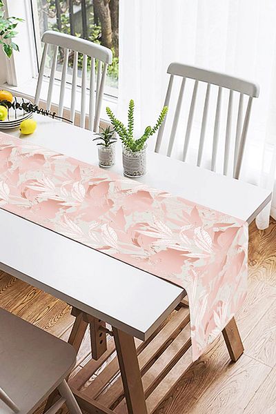 Realhomes Ροζ Special Design Leaf Motif Suede Runner σε γκρι φόντο