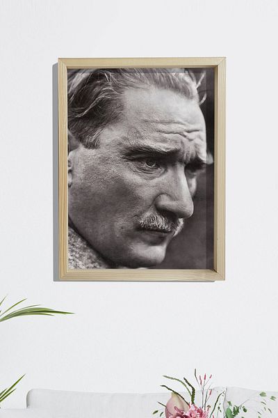 Dekor Loft Pictură Ataturk cu cadru din lemn de pin 33x44 cm