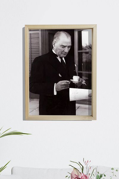 Dekor Loft Pictură Ataturk cu cadru din lemn de pin 33x44 cm