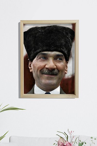 Dekor Loft Pictură Ataturk cu cadru din lemn de pin 33x44 cm