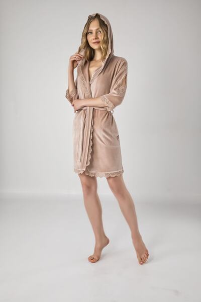 Nuşa Dantelli Kısa Kapüşonlu Niki Kadife Bambu Cotton Sabahlık