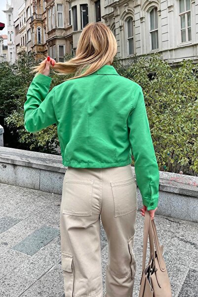 Swist Green Poplin Pocket Detail Crop Women's Shirt