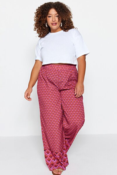 Trendyol Curve Παντελόνι υφαντό από σατέν με πολύχρωμο σχέδιο TBBSS23AR00000