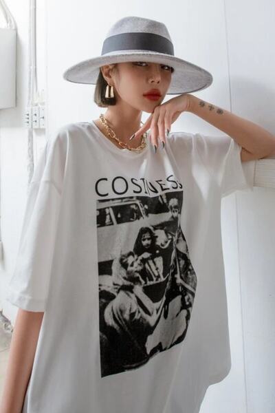 MODAGEN Women's White Cosiness Printed Oversize T-shirt