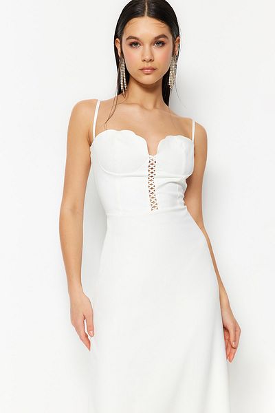 Trendyol Collection Ecru Body-Sitting Lined Woven Wedding/Nikah Long Evening Dress TPRSS23AE00115