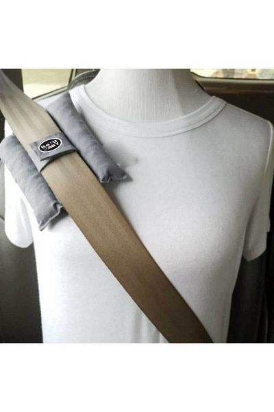 RevuBaby Safety Belt Support Pad Adjustable Shoulder Belt Softener Chest Belt Pad 1 Piece