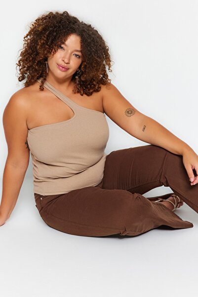 Trendyol Curve Βιζόν Basic Corded πλεκτό ασύμμετρο κάτω πουκάμισο TBBSS23CV00002