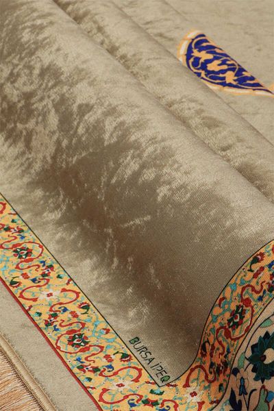 Bursa İpek Beige Velvet Rug Prayer Rug
