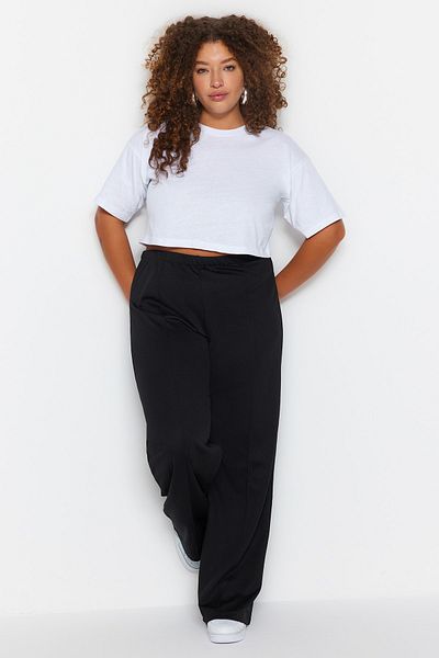 Trendyol Curve Schwarze gerippte Strickhose aus Krepp mit hoher Taille TBBSS23AR00021