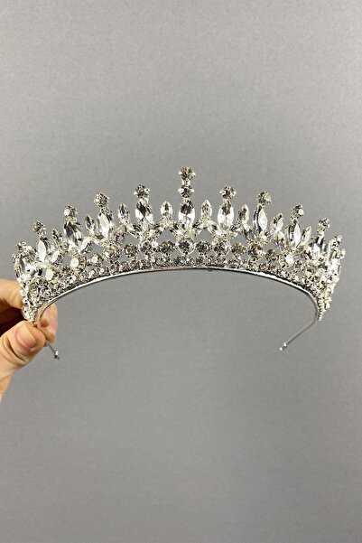 Hobigram Catherine Stone, culoare argintie, henna și coroană de mireasă – Nun...