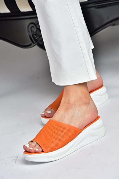 Fox Shoes P713330409 Turuncu Kalın Tabanlı Günlük Kadın Terlik