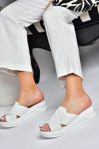 Fox Shoes P713030609 Papuci de zi cu zi pentru femei, alb, cu talpă groasă