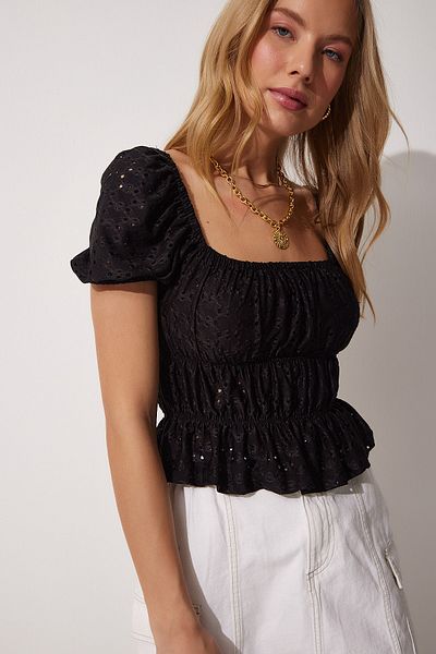 Happiness İstanbul Women's Black Carmen Collar Scallop Effect Viscose Blouse CI00073