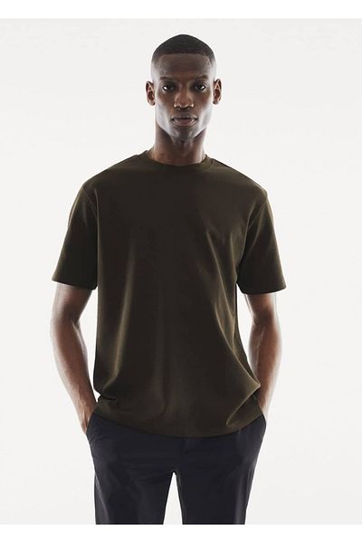 MANGO Man Atmungsaktives Baumwoll-T-Shirt