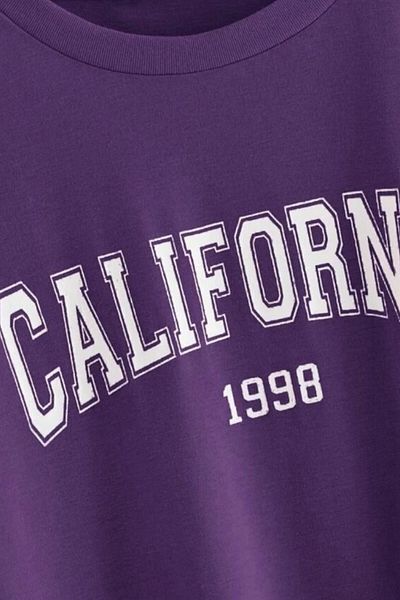 MODAGEN Ανδρικό μπλουζάκι σε μωβ California με στάμπα Oversize