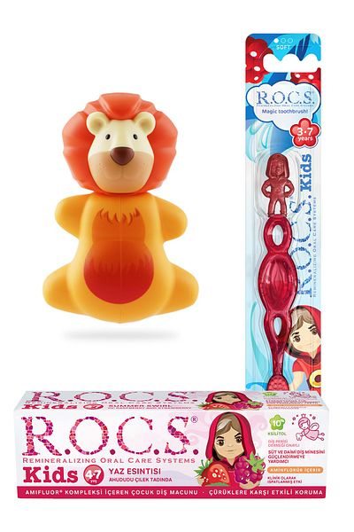 R.O.C.S. مجموعة العناية بالفم للأطفال بعمر 4-7 سنوات - معجون التوت + فرشاة أطفال حمراء + حاوية تخزين الأسد