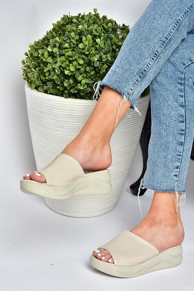 Fox Shoes P713330409 Γυναικείες Παντόφλες Μπεζ Χοντρή Σόλα Καθημερινή