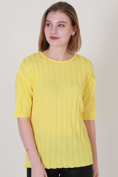 VEGENZE Women's Yellow Wide Collar Summer Fine Knitwear Blouse