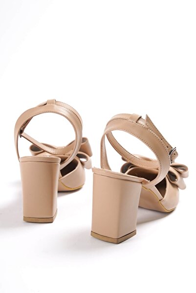 DİVOLYA Neformální boty na podpatku s hlubokou nahou kůží